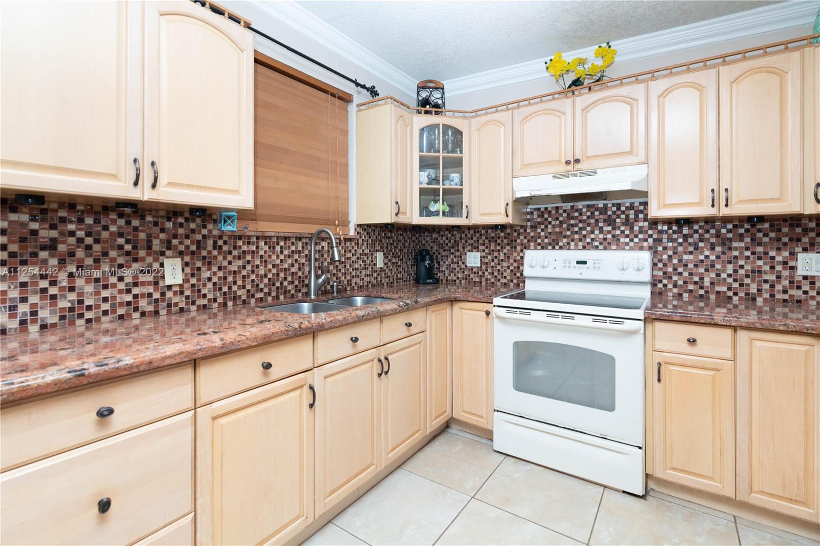 BEVERLY PARK - Residential