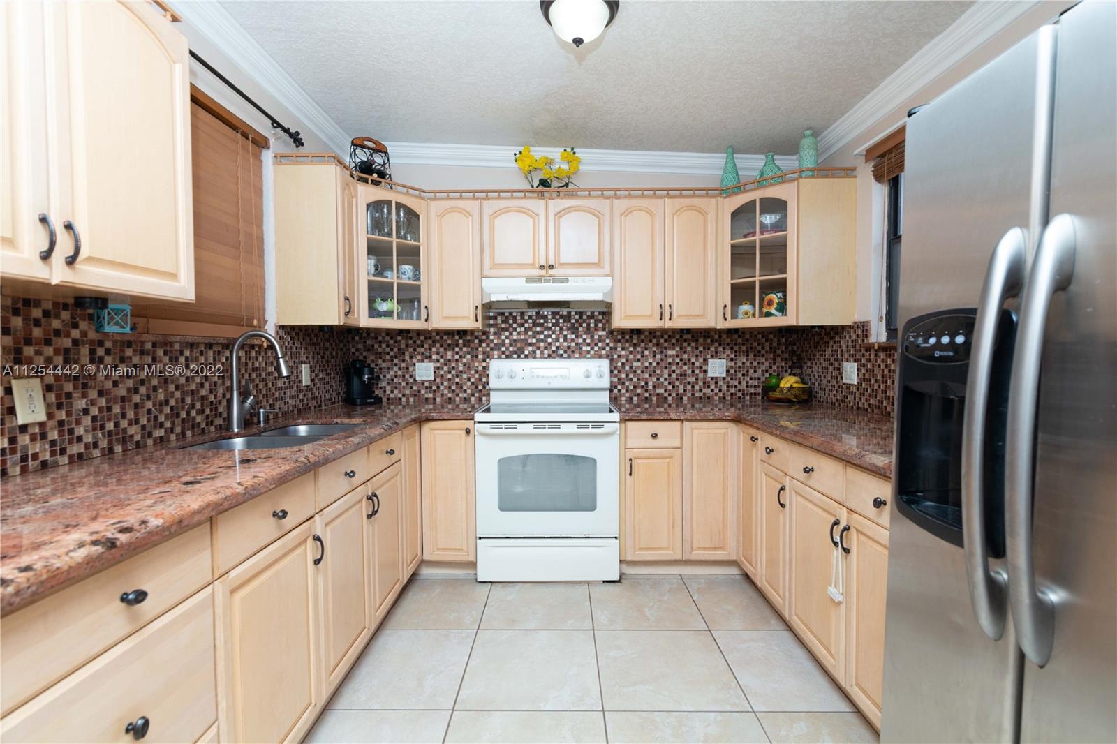 BEVERLY PARK - Residential