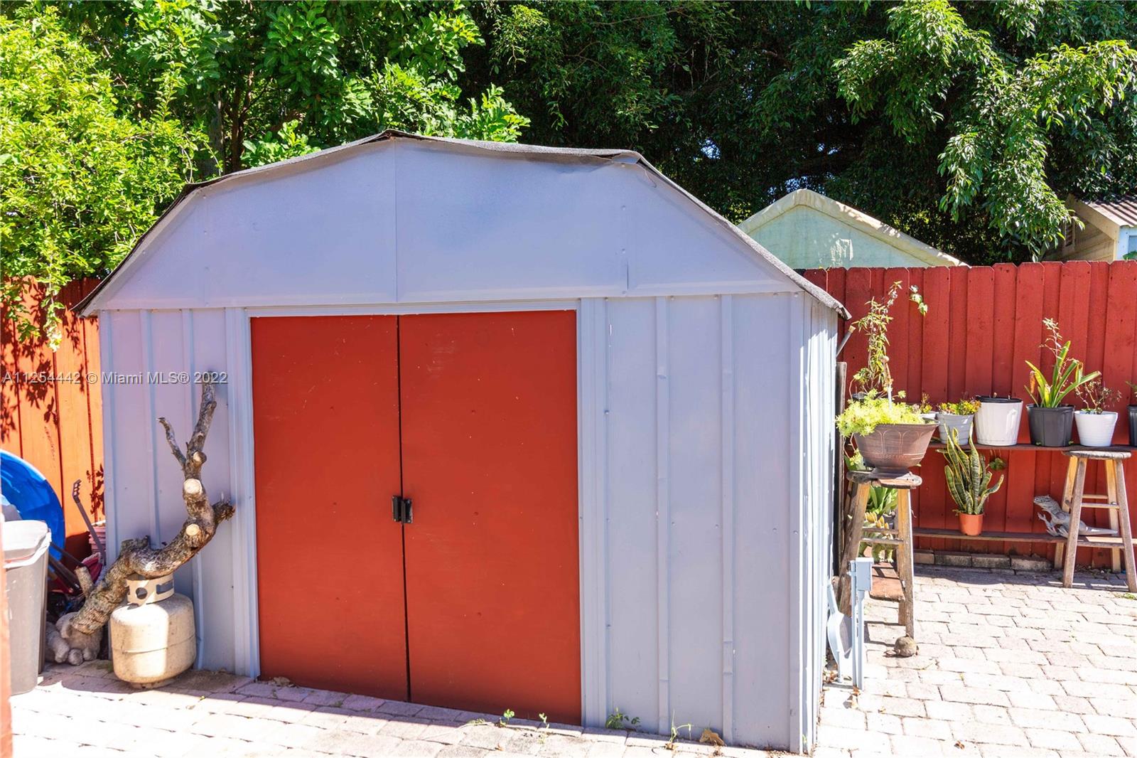 BEVERLY PARK - Residential