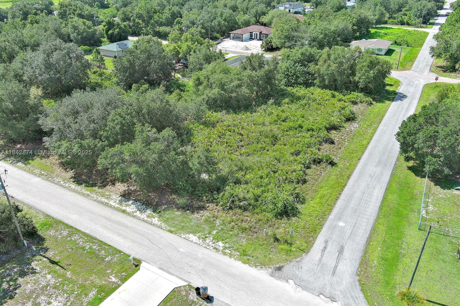 LEHIGH ACRES - Land