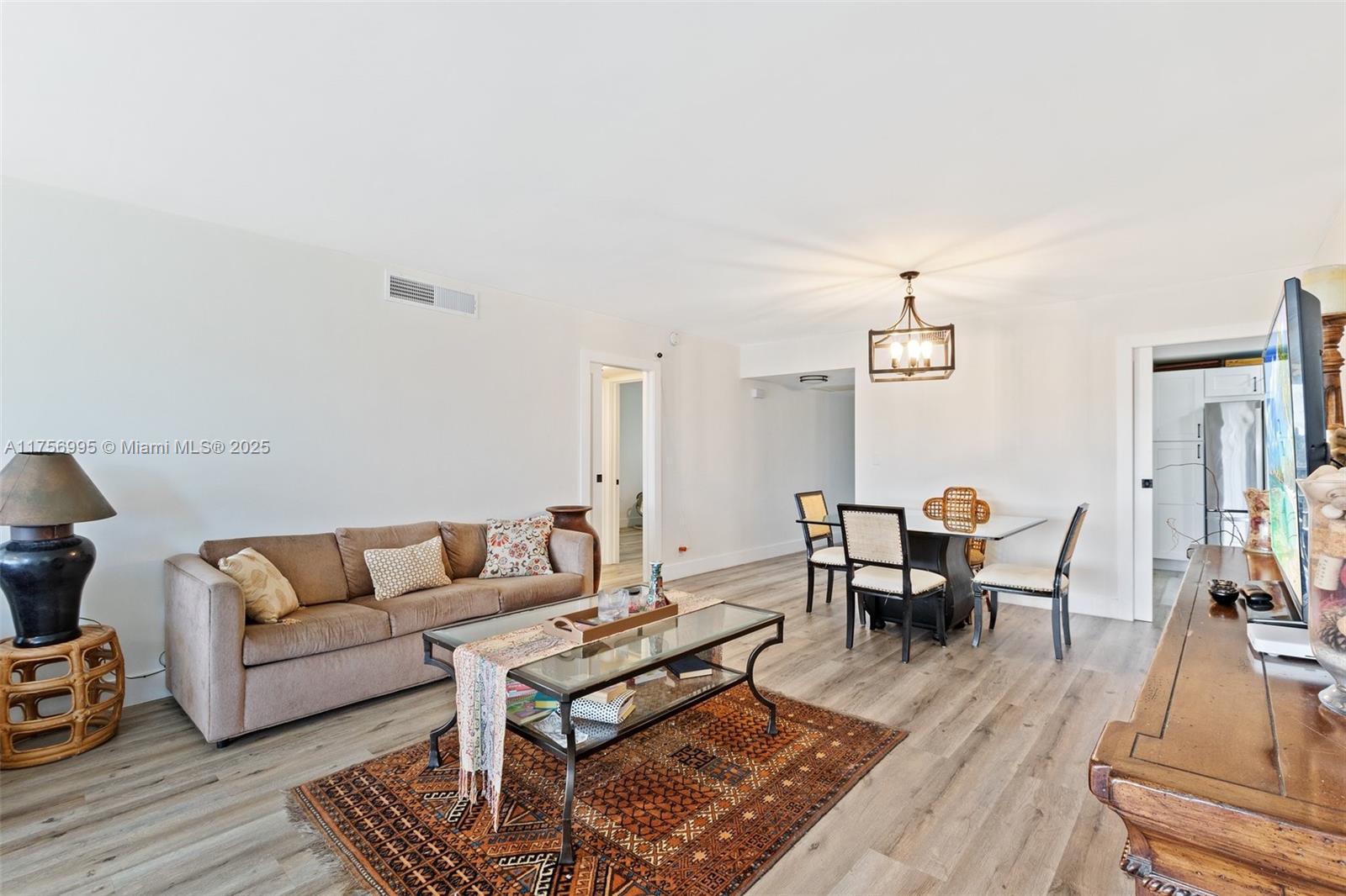 NO 122 PALM-AIRE COUNTRY - Residential