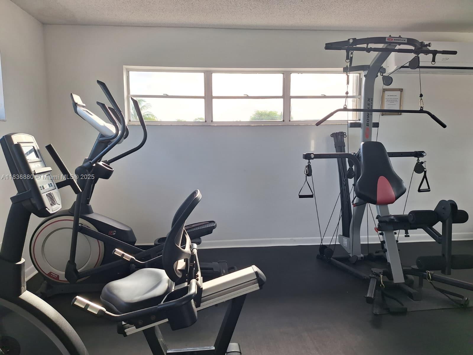 GATEWAY WEST CONDO - Residential Lease