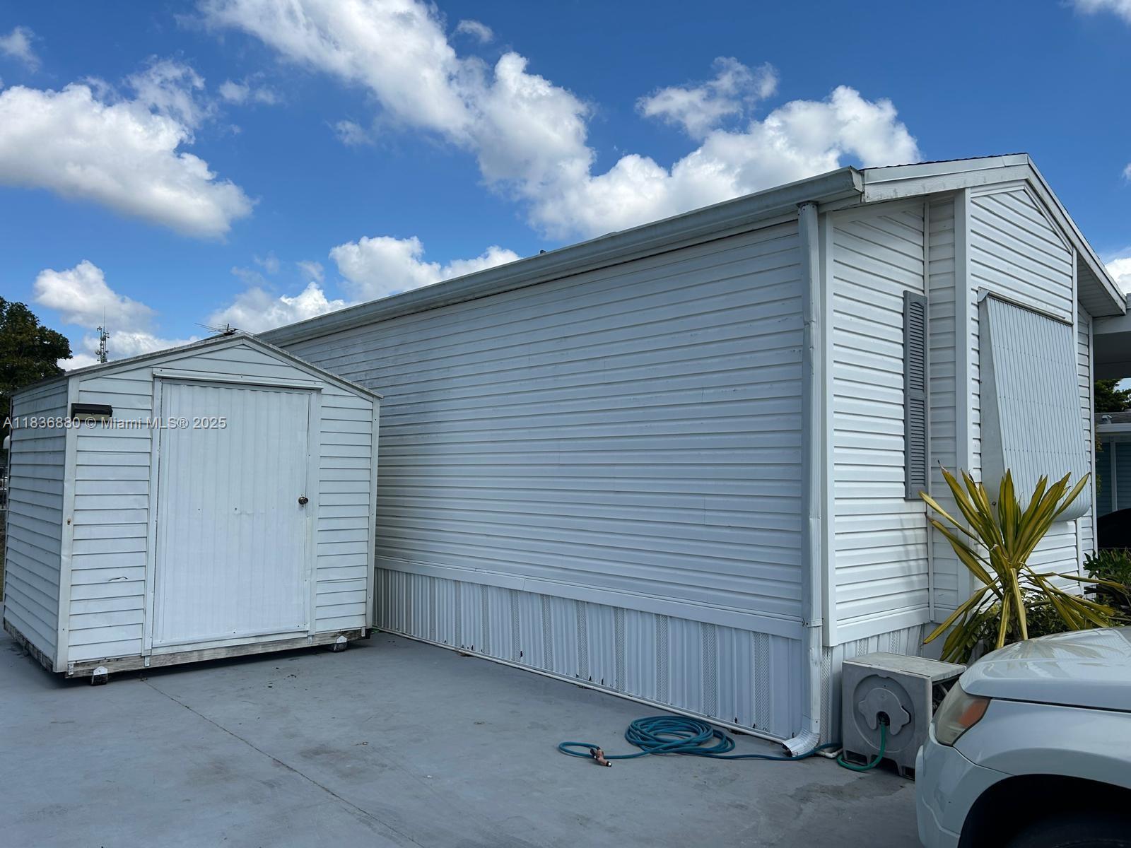 GATEWAY WEST CONDO - Residential Lease