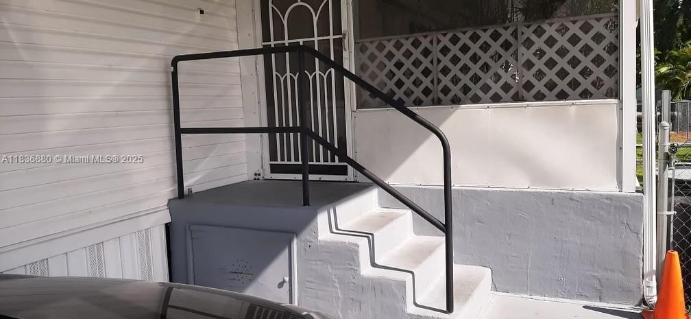 GATEWAY WEST CONDO - Residential Lease