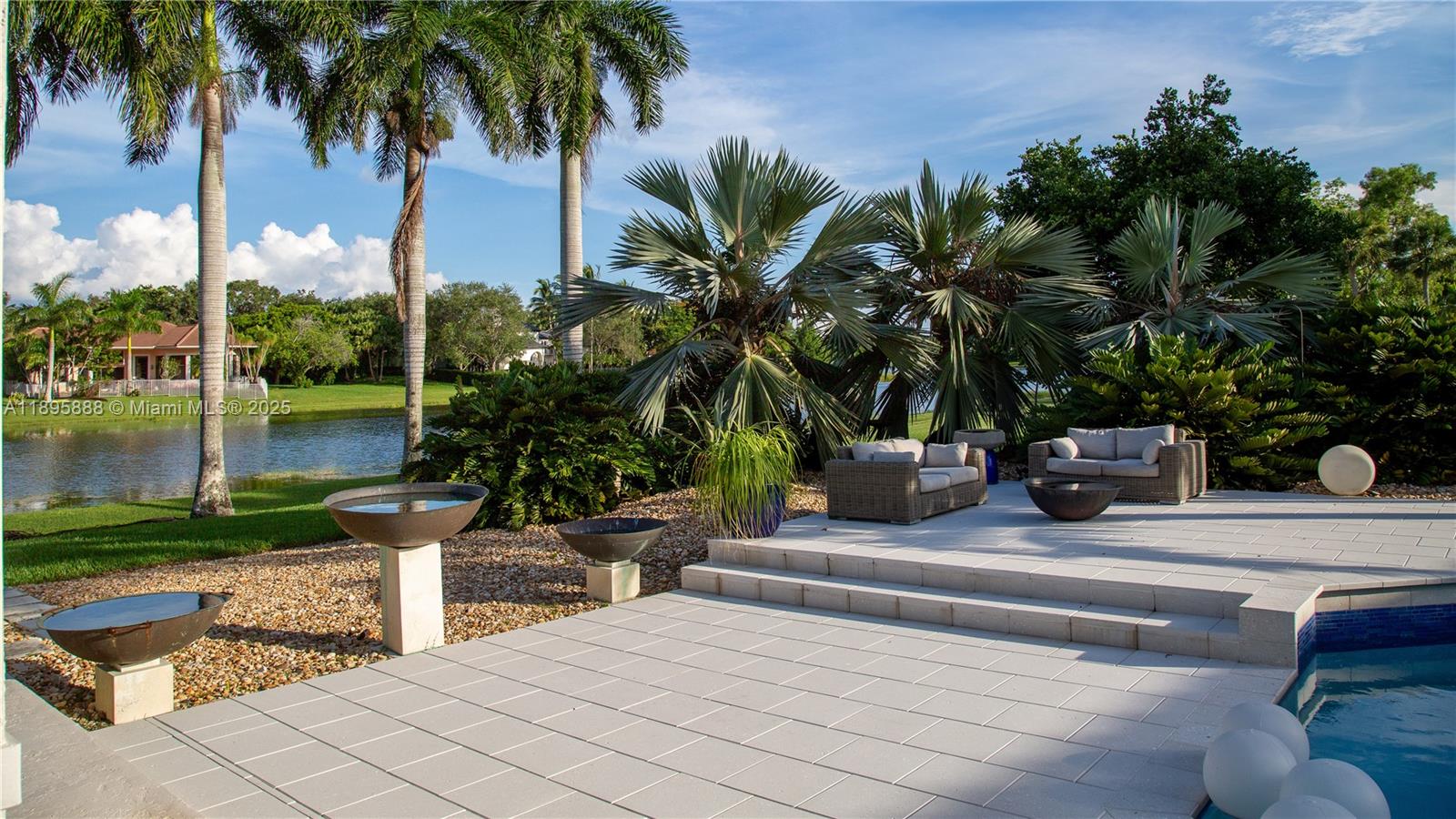 WINDMILL RANCH ESTATES - Residential Lease