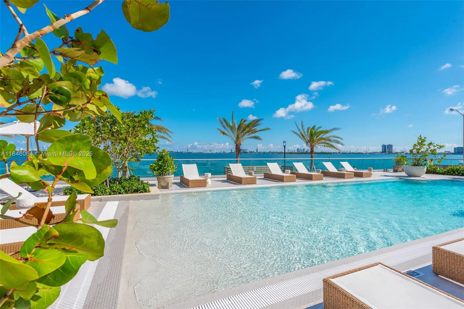 Miami, Florida 33137, United States, 2 Bedrooms Bedrooms, ,3 BathroomsBathrooms,Residential,Active,178270