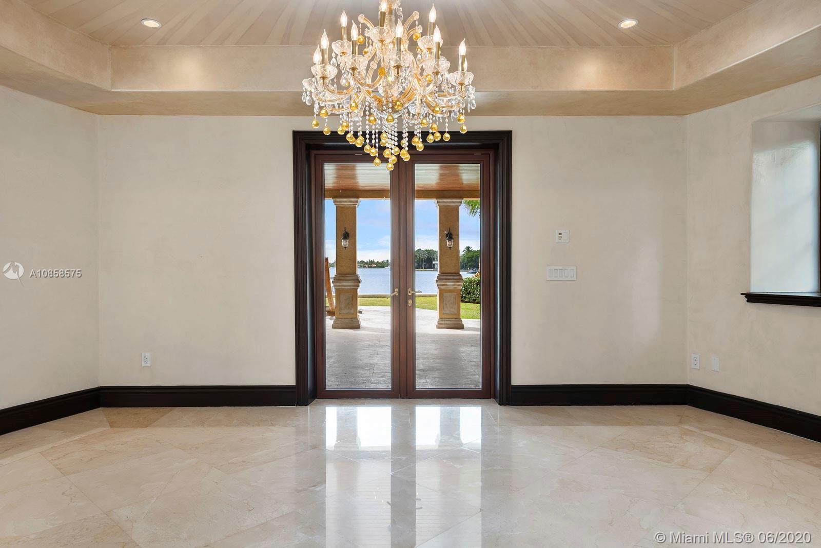 LA GORCE GOLF SUB - Residential