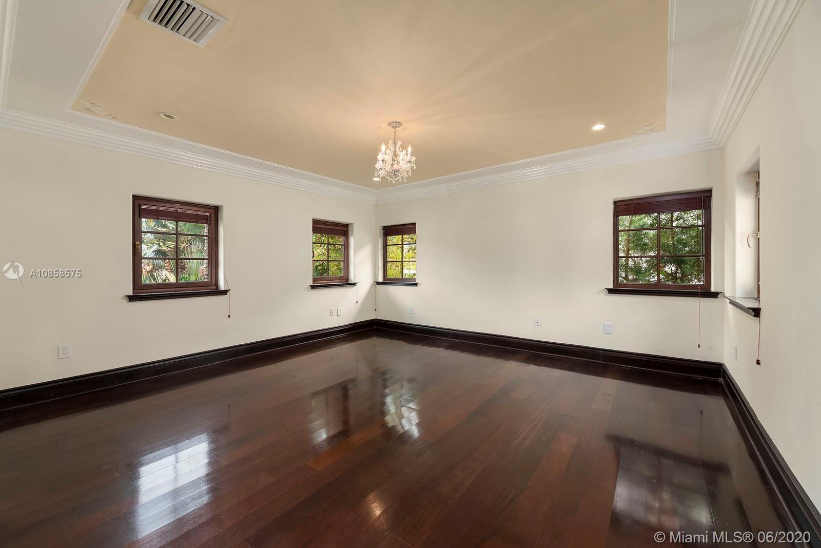 LA GORCE GOLF SUB - Residential