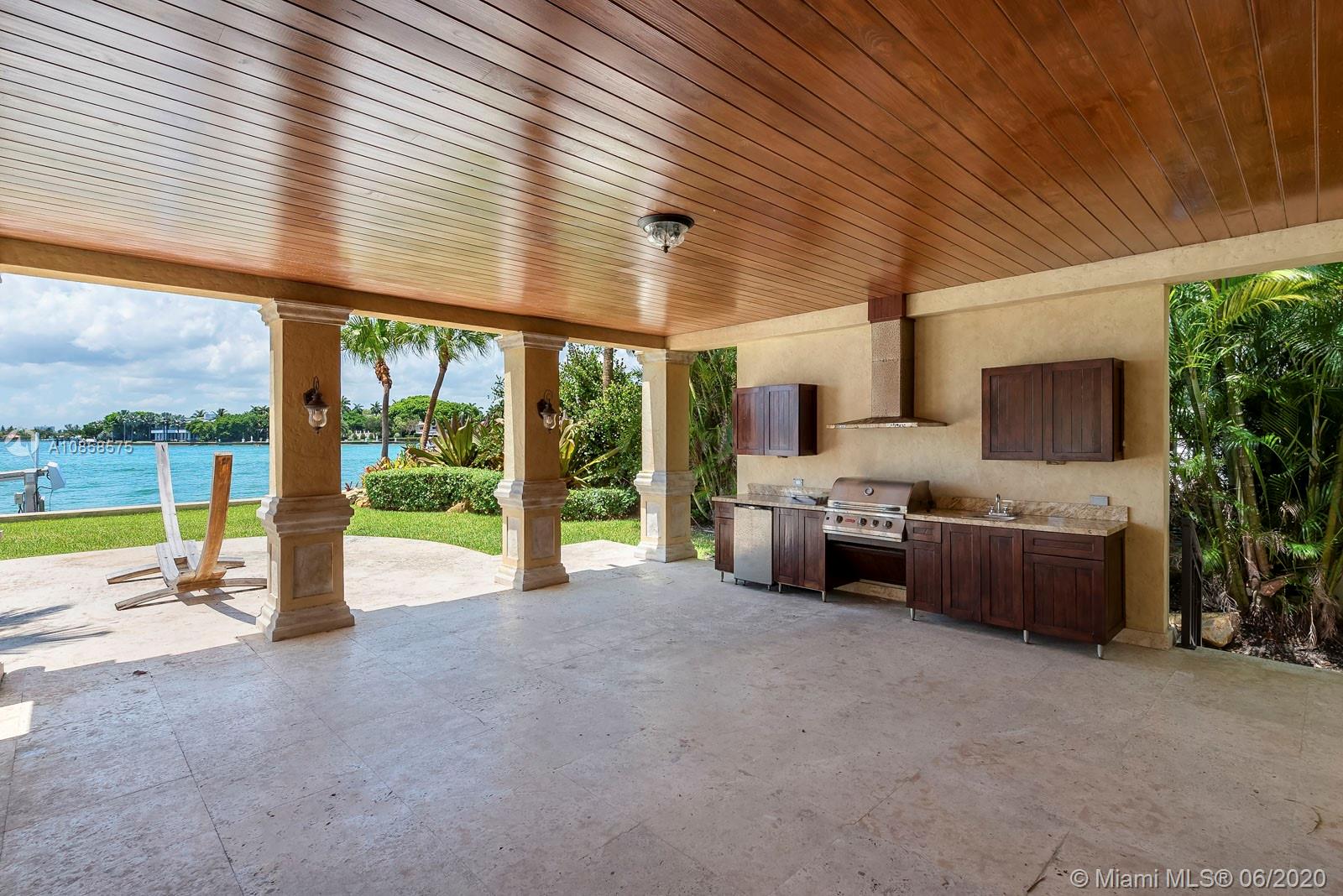 LA GORCE GOLF SUB - Residential