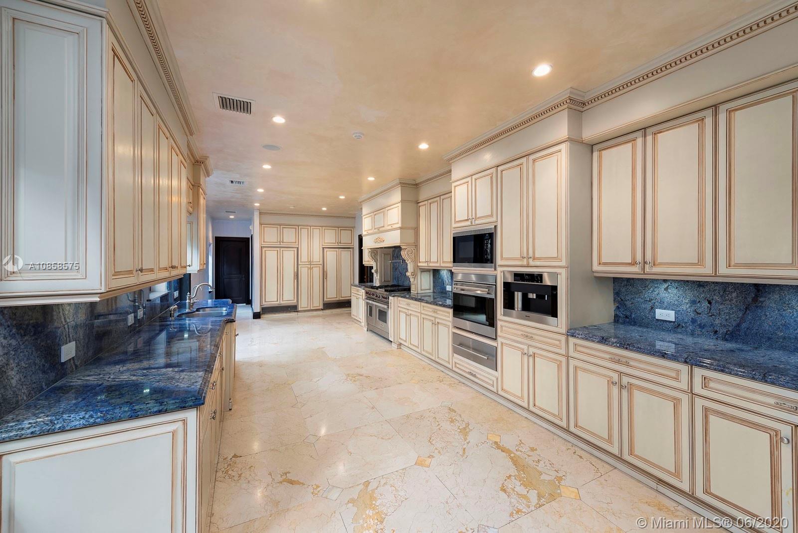 LA GORCE GOLF SUB - Residential