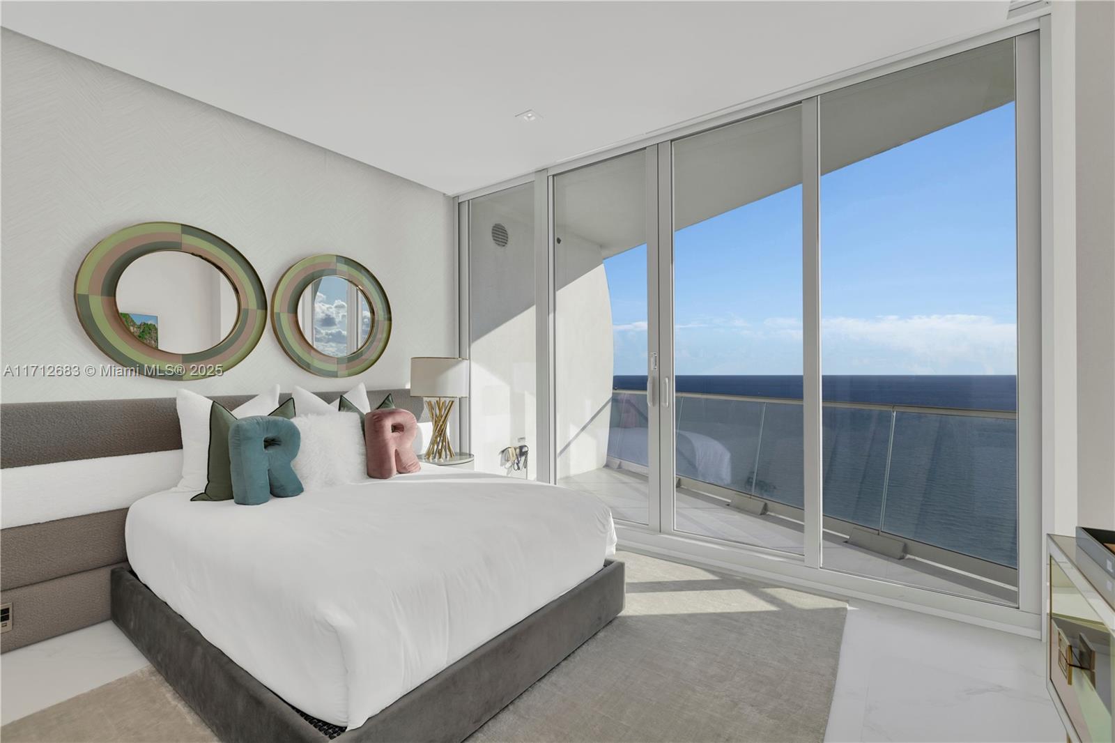 JADE SIGNATURE CONDO - Residential