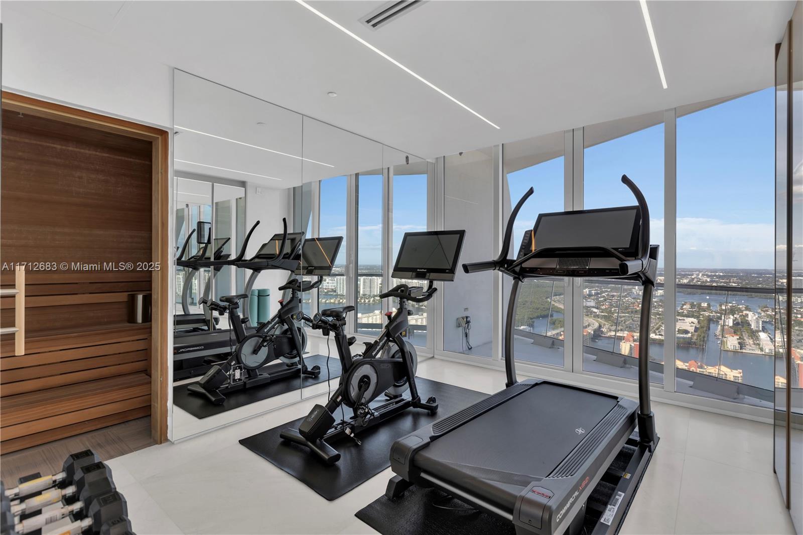 JADE SIGNATURE CONDO - Residential