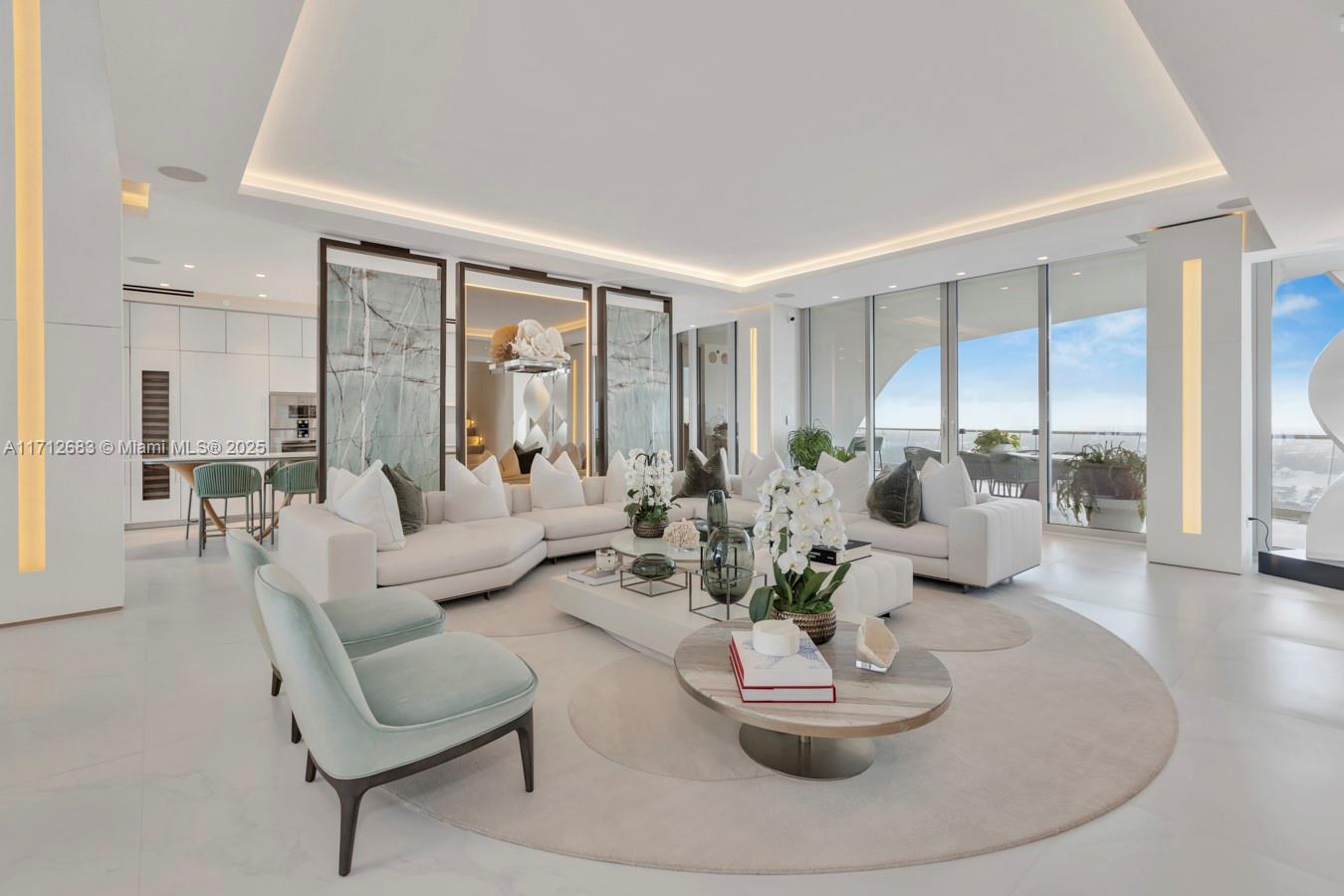 JADE SIGNATURE CONDO - Residential