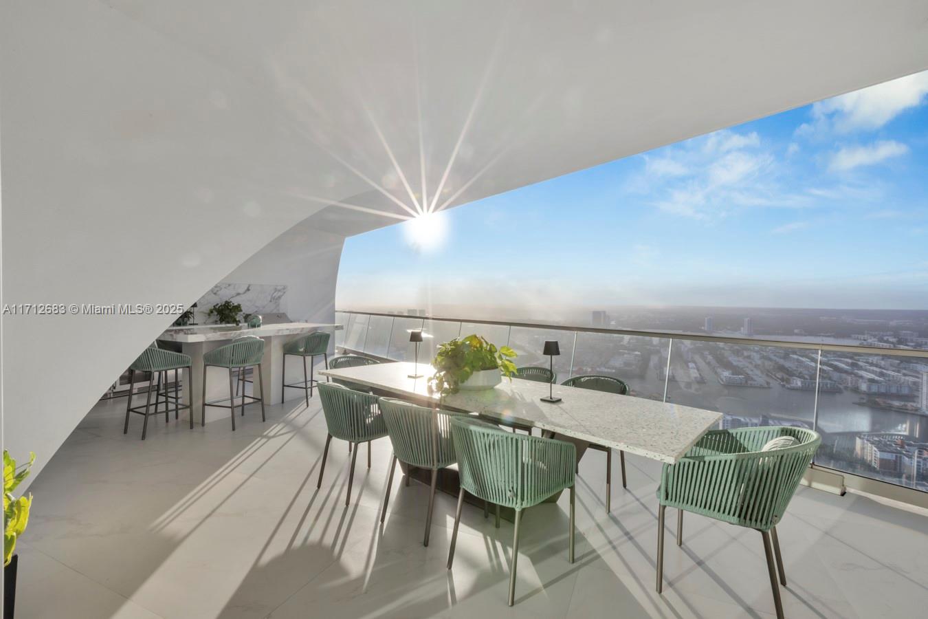 JADE SIGNATURE CONDO - Residential