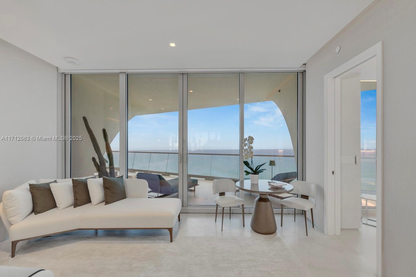 JADE SIGNATURE CONDO - Residential