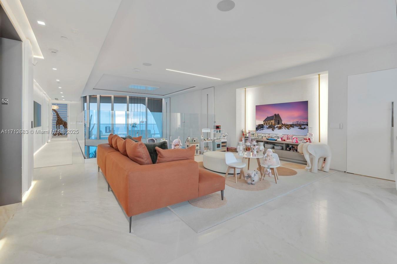 JADE SIGNATURE CONDO - Residential