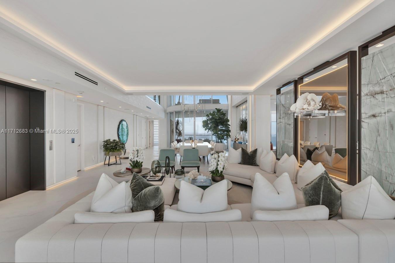 JADE SIGNATURE CONDO - Residential