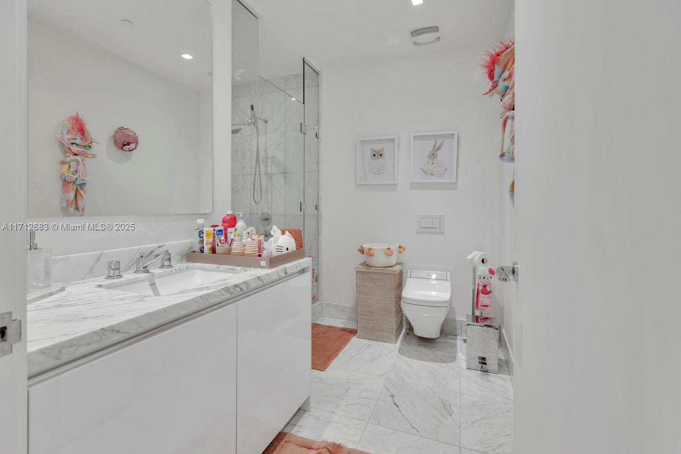 JADE SIGNATURE CONDO - Residential