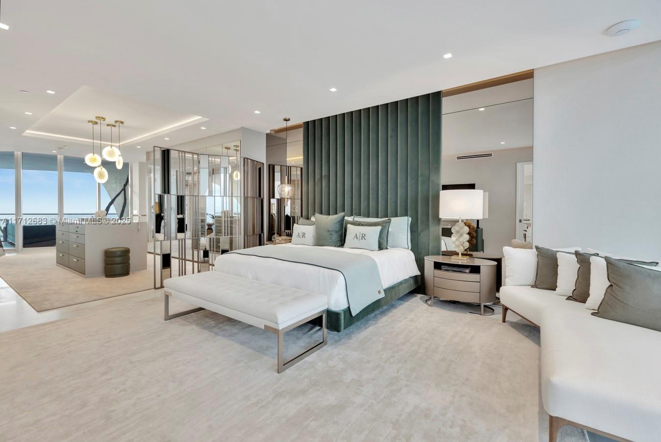 JADE SIGNATURE CONDO - Residential