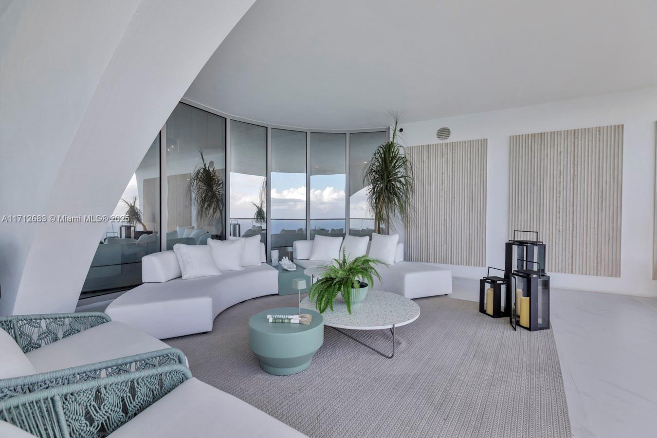 JADE SIGNATURE CONDO - Residential