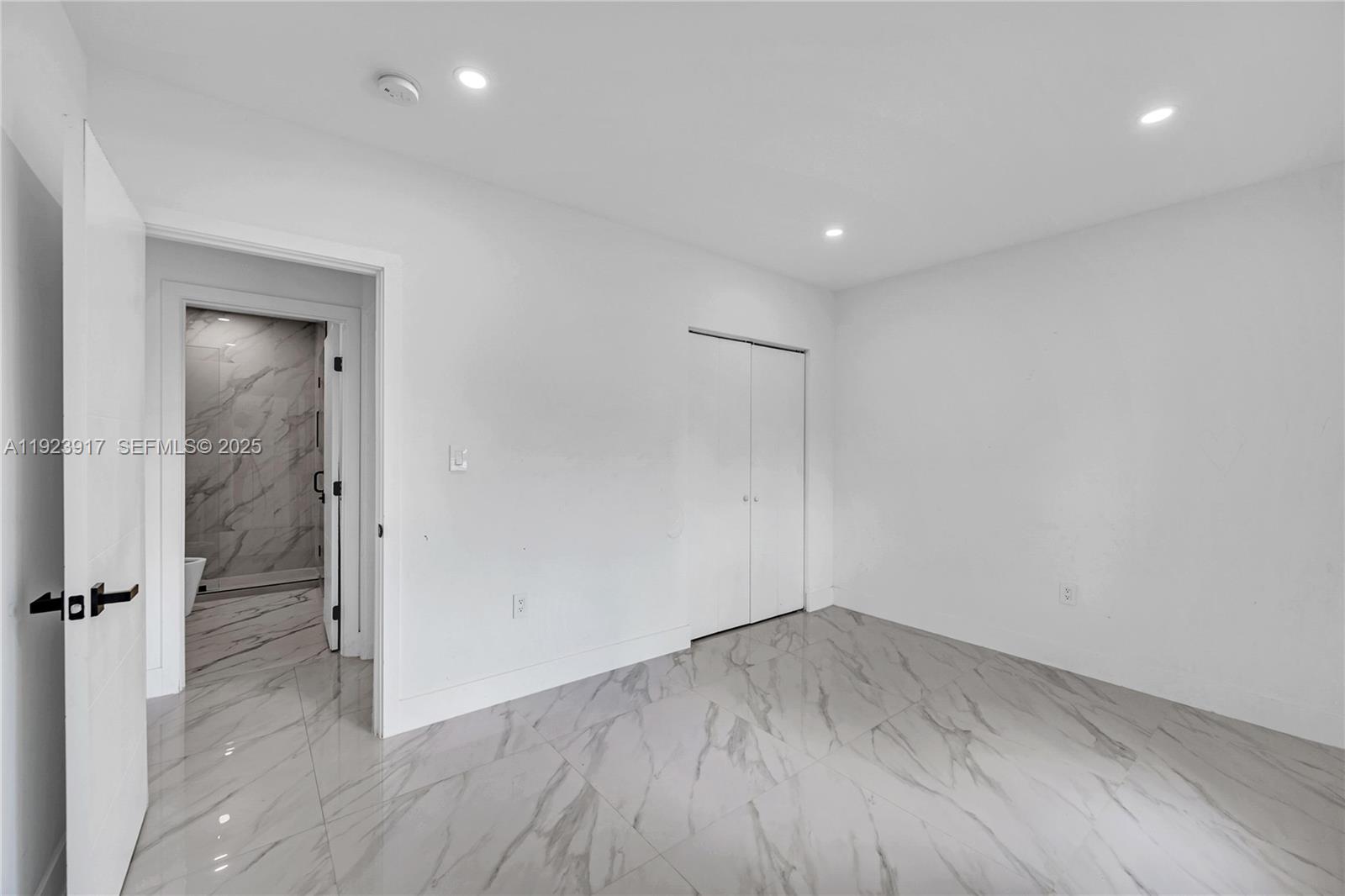 BIRD ROAD TERRACE - Residential