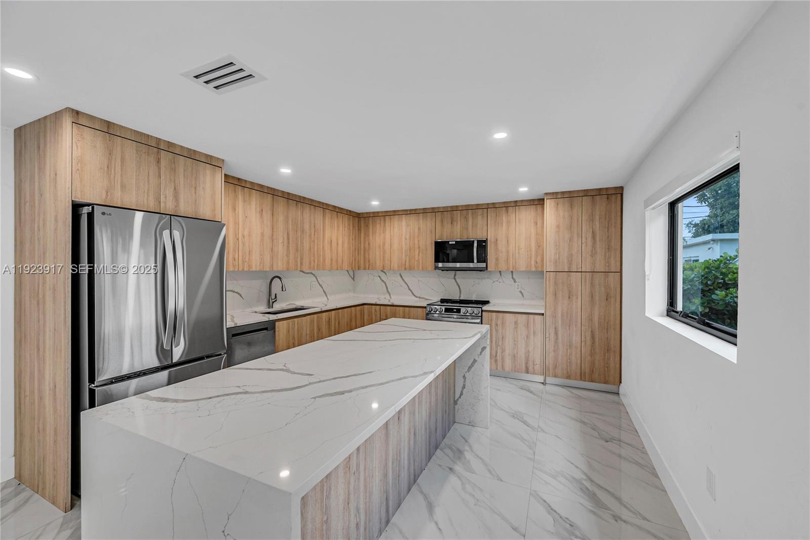 BIRD ROAD TERRACE - Residential