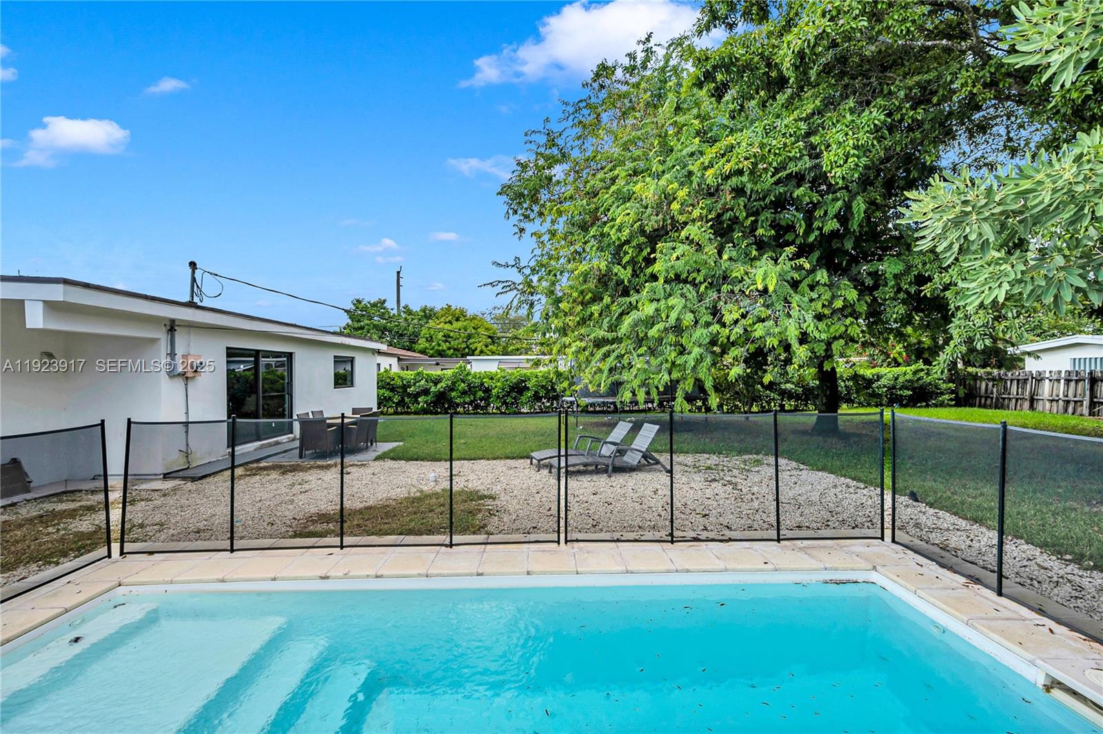 BIRD ROAD TERRACE - Residential