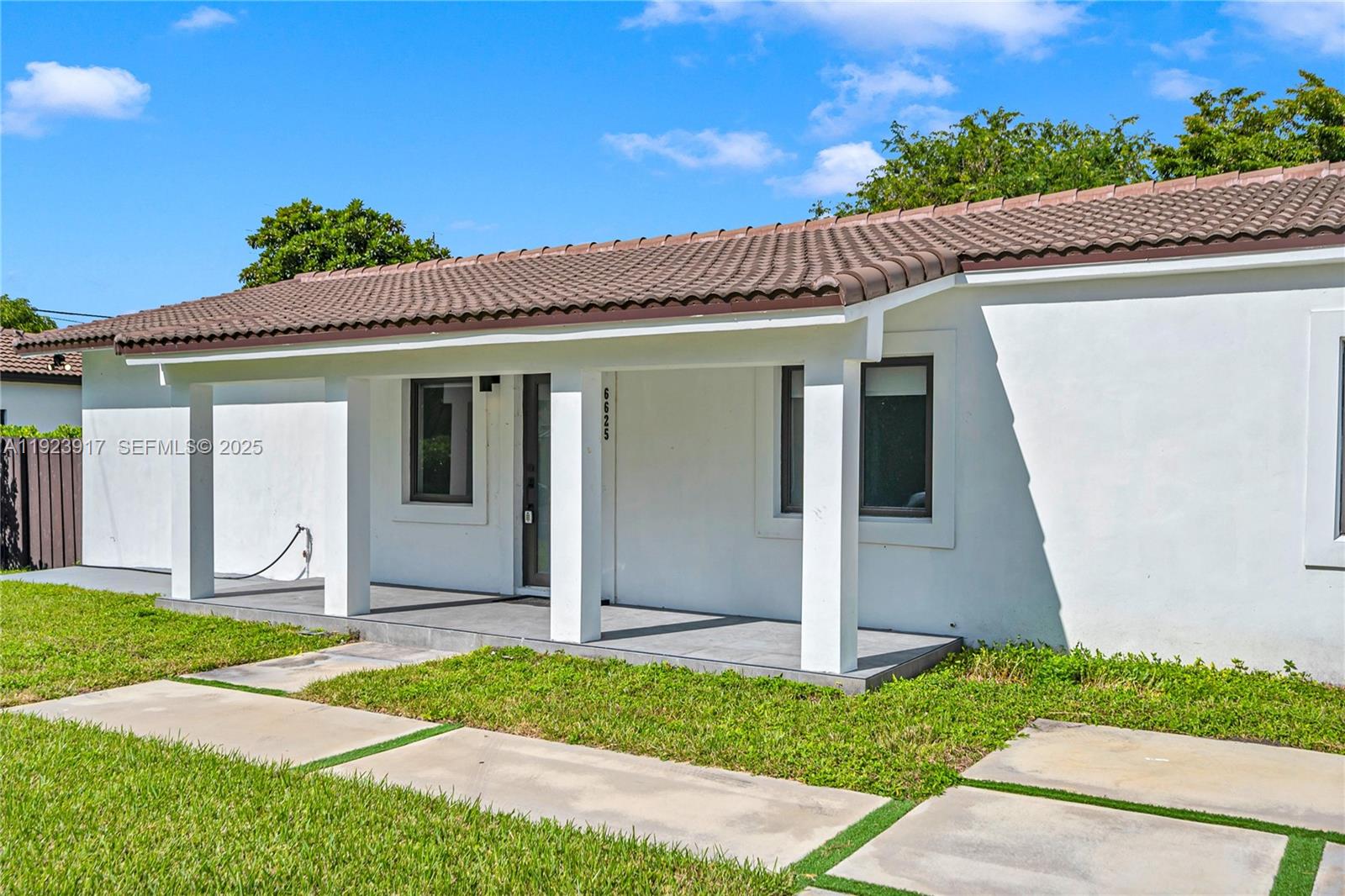 6625 SW 45th St, Miami, FL, 33155/$1,250,000 4 6625 SW 45th St