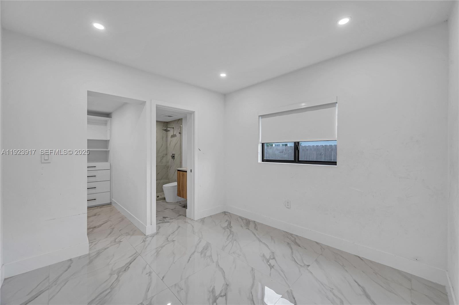 BIRD ROAD TERRACE - Residential