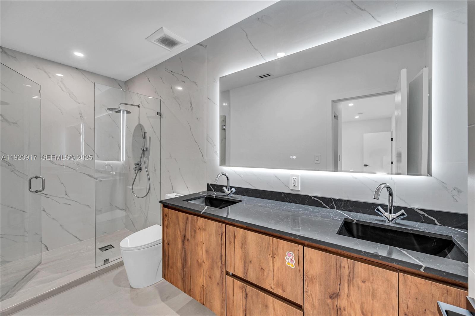 BIRD ROAD TERRACE - Residential