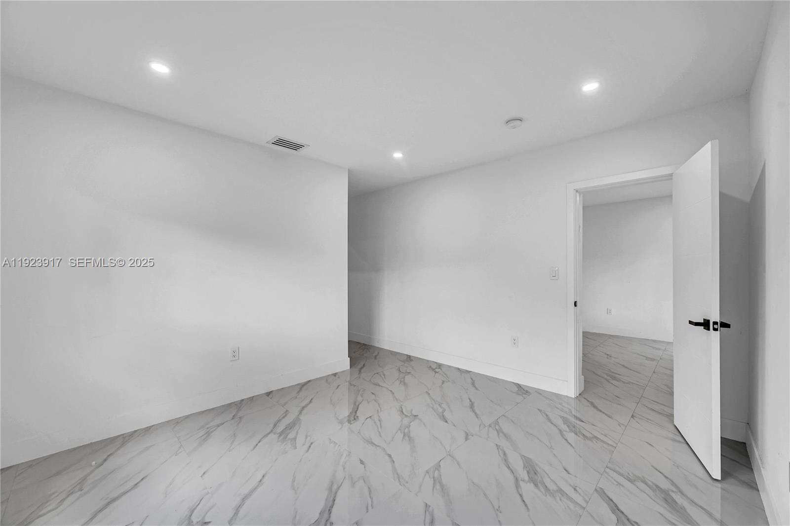 BIRD ROAD TERRACE - Residential