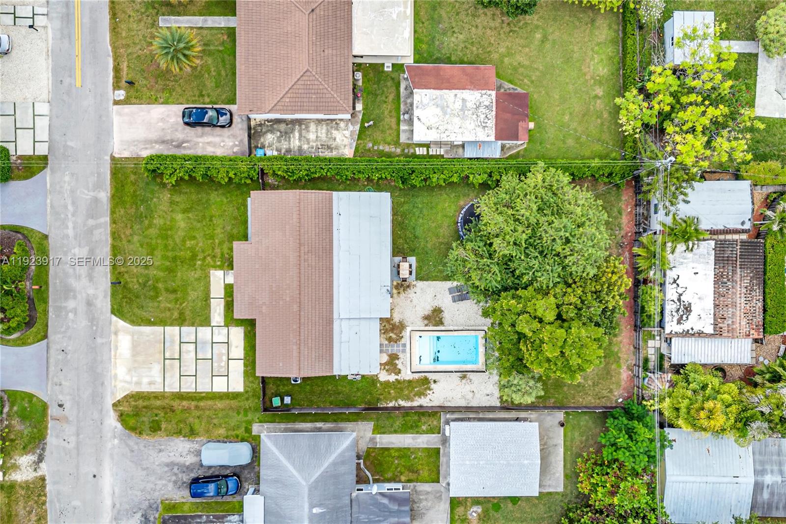 BIRD ROAD TERRACE - Residential