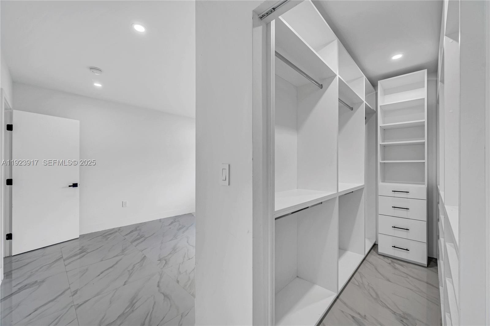 BIRD ROAD TERRACE - Residential