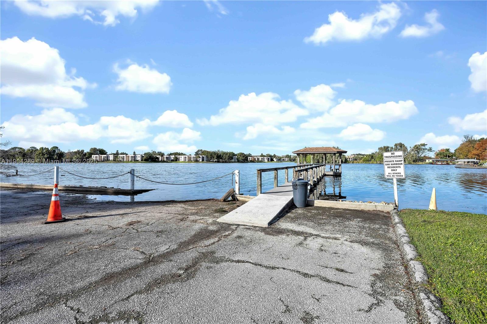 OAK Harbour SEC 4 - Residential