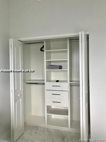 400 SUNNY ISLES CONDO EAS - Residential