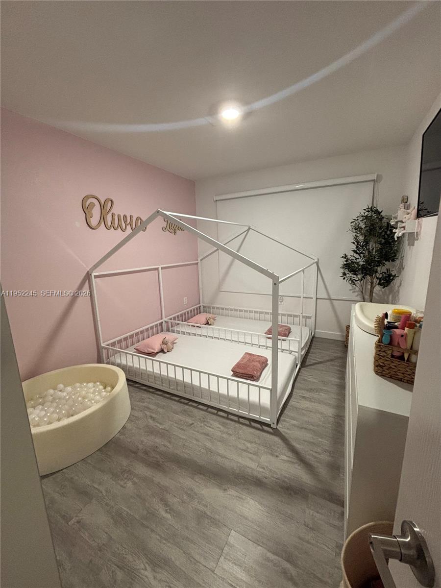 PARADISE GARDENS - Residential