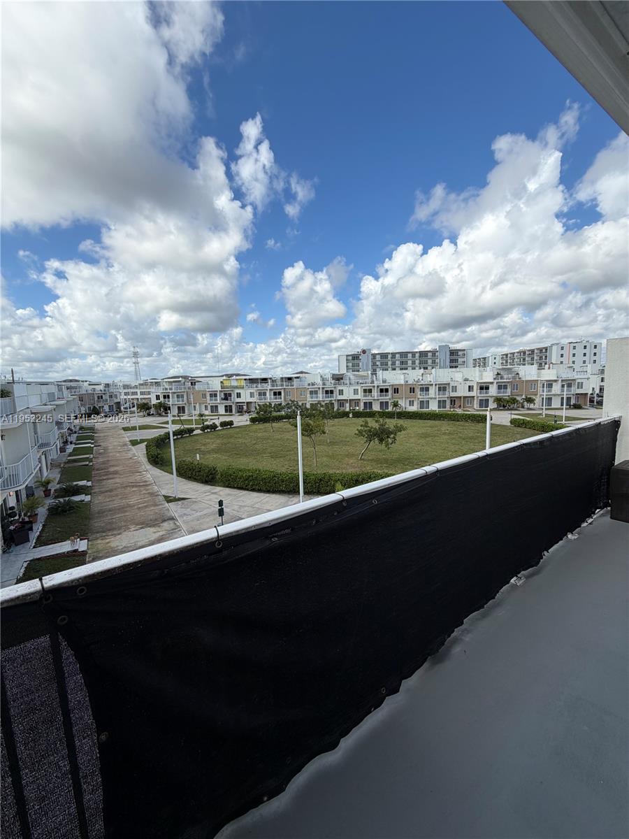 PARADISE GARDENS - Residential