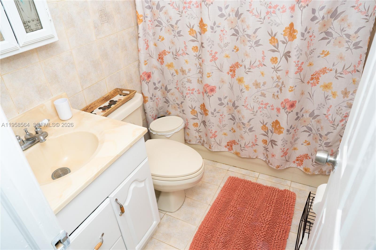 VILLA BISCAYA JARDINES CO - Residential