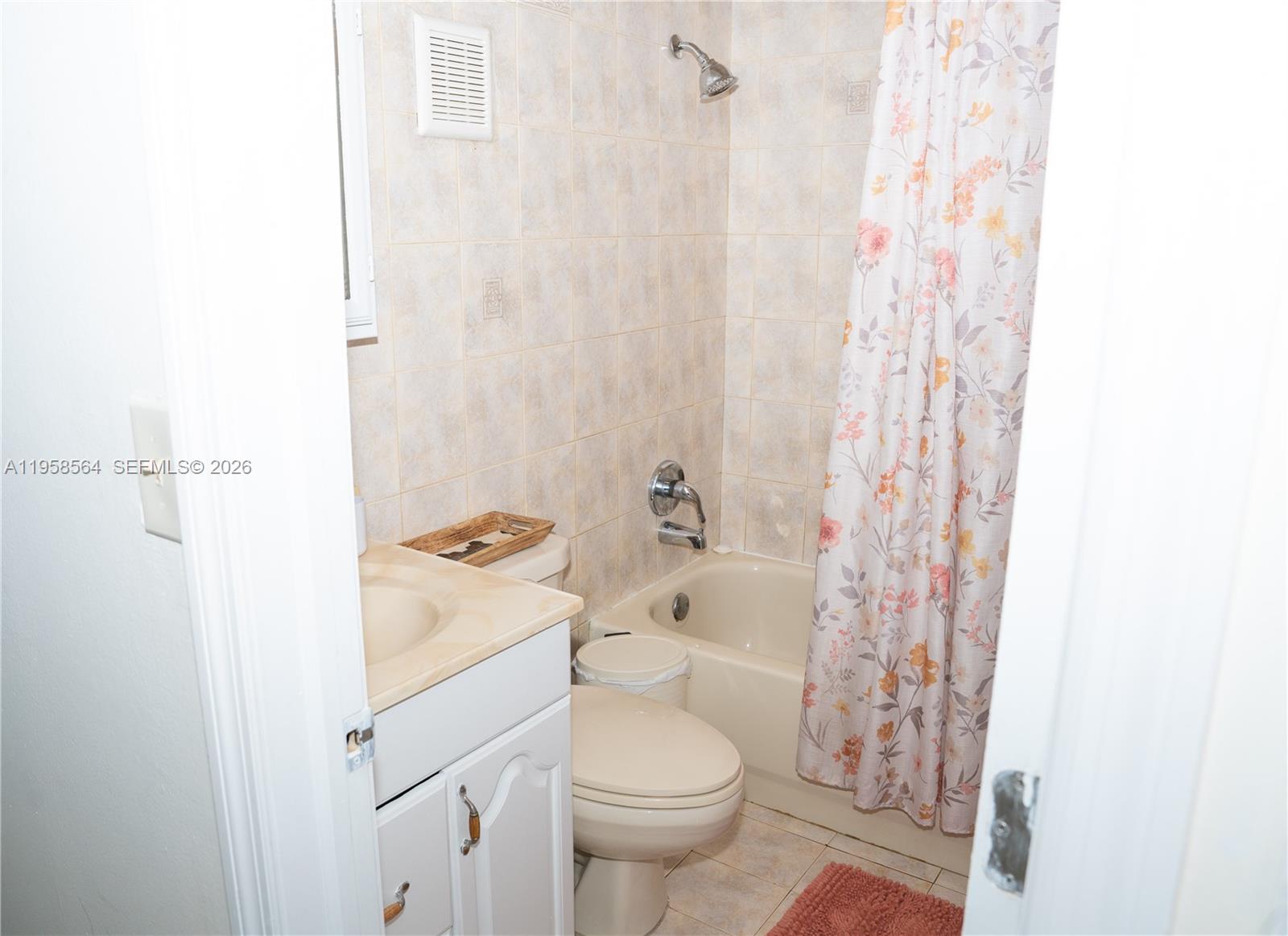 VILLA BISCAYA JARDINES CO - Residential