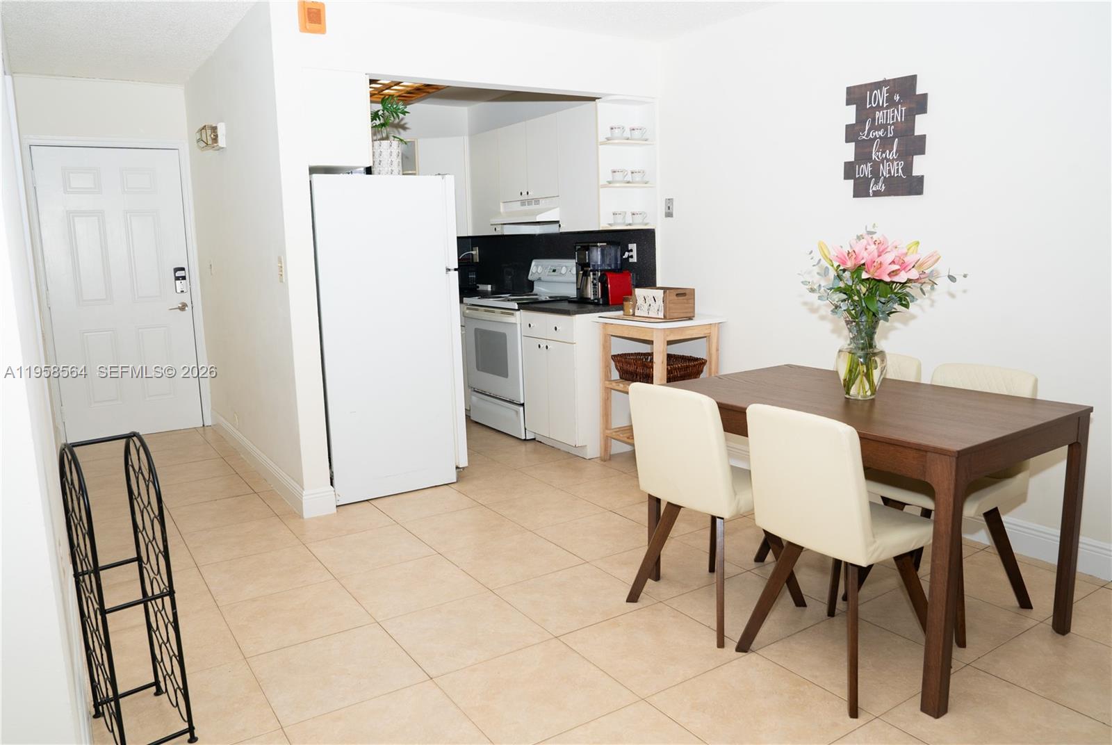 VILLA BISCAYA JARDINES CO - Residential