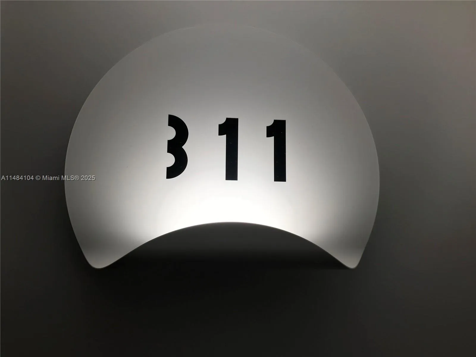 Miami Beach, Florida 33139, United States, 1 Bedroom Bedrooms, ,1 BathroomBathrooms,Residential,Active,68902