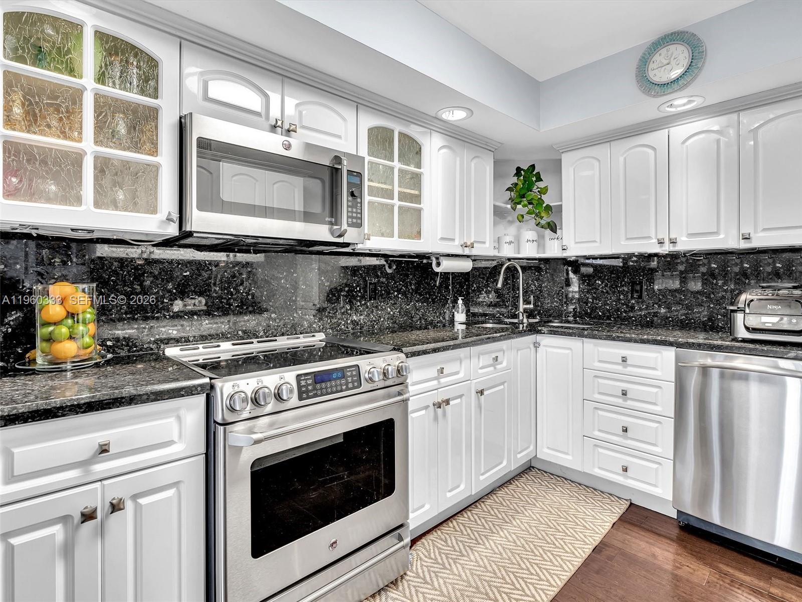 MAR DEL PLATA CONDO - Residential