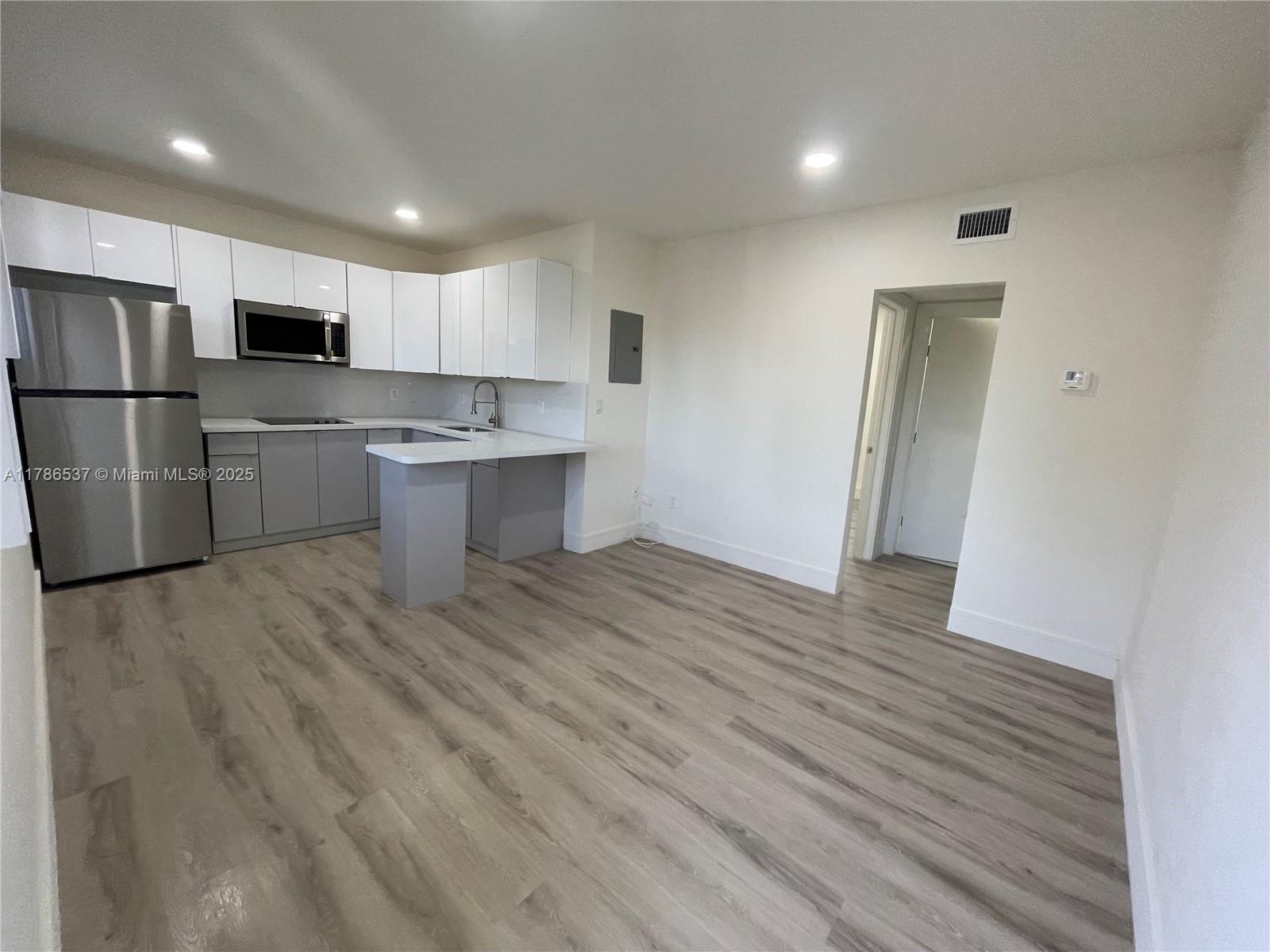 Rental Property at 1943 Nw 2nd Ct 10, Miami, Broward County, Florida - Bedrooms: 1 
Bathrooms: 1  - $1,500 MO.