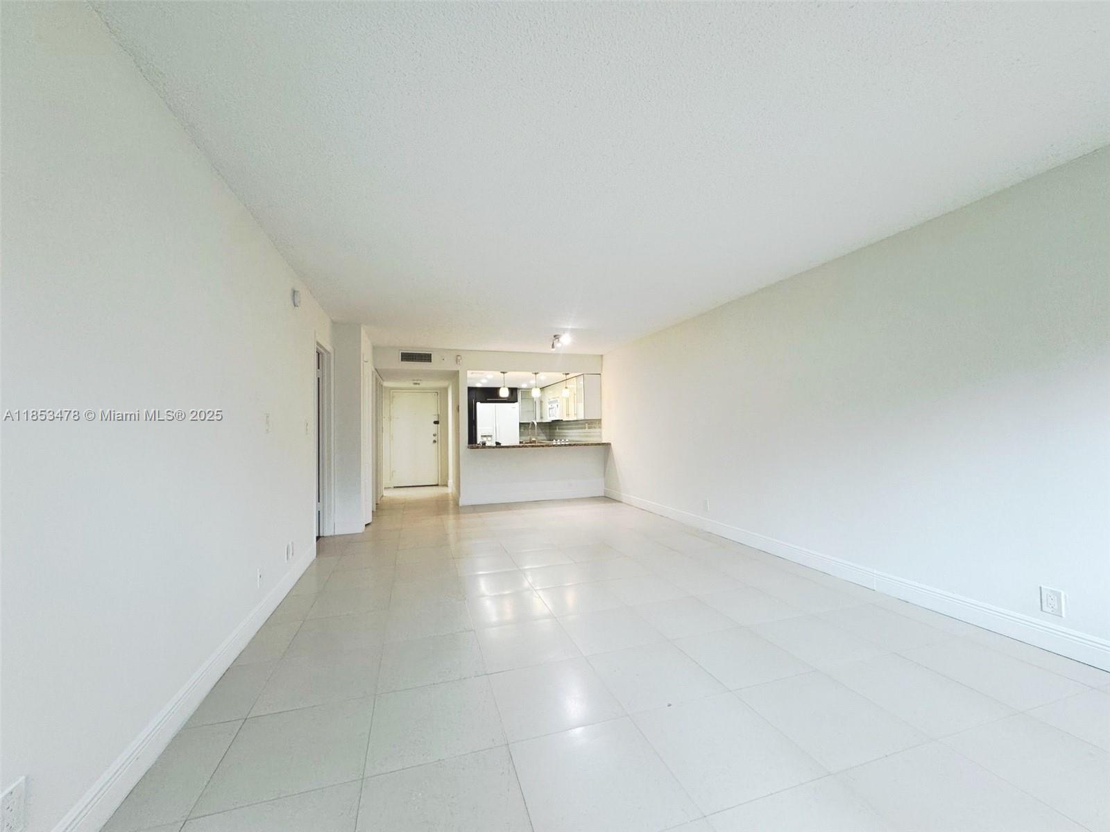 BUILDING THREE OF RACQUET - Residential Lease