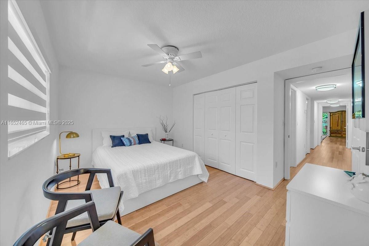 THE TOWNHOMES OF QUAYSIDE - Residential