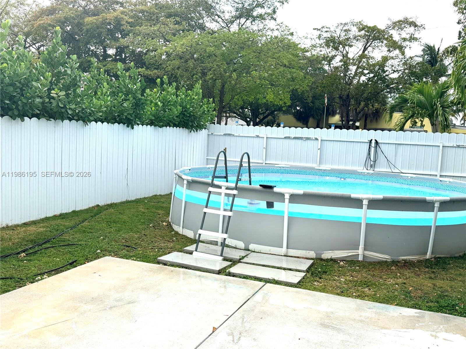 RICHMOND HEIGHTS - Residential