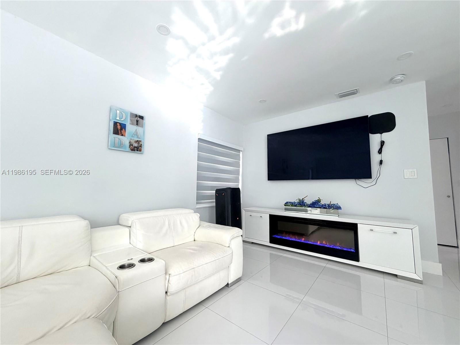 RICHMOND HEIGHTS - Residential