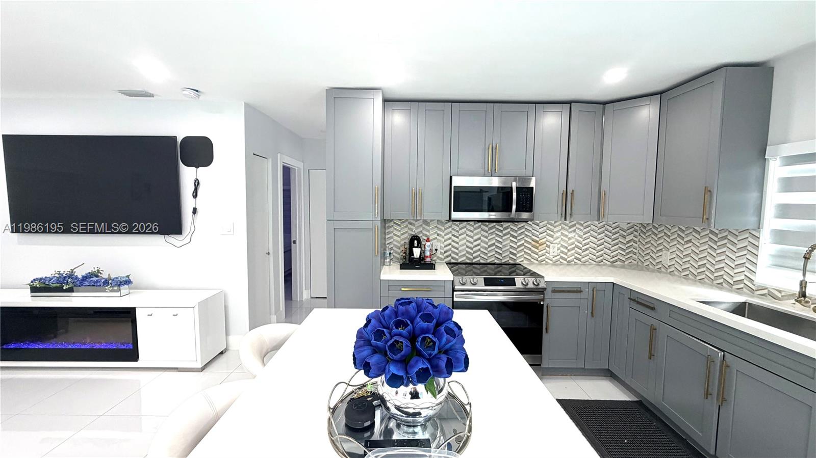 RICHMOND HEIGHTS - Residential