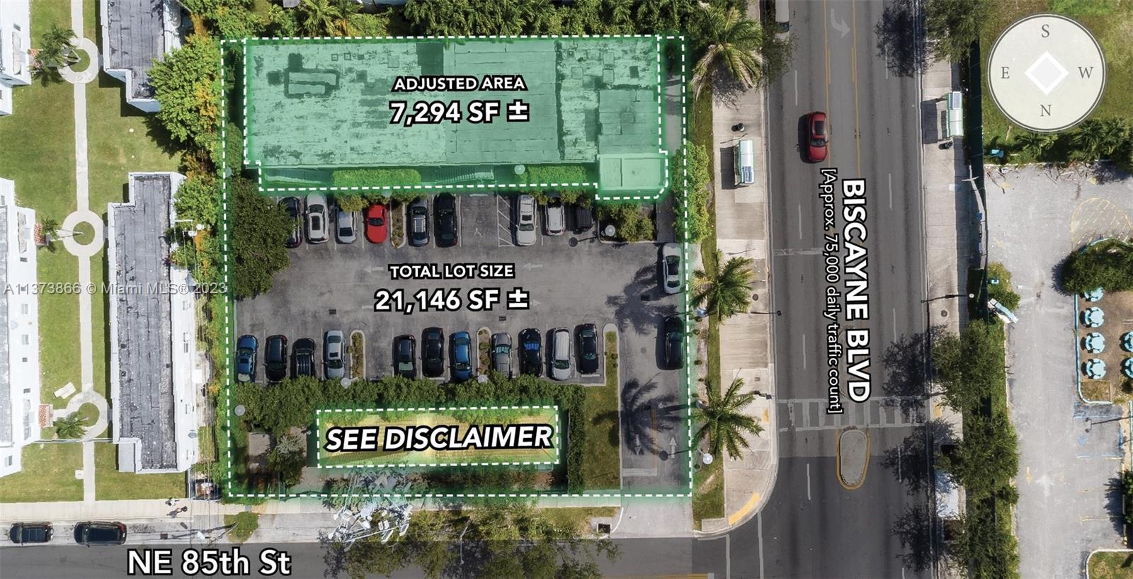 Main image without alt text