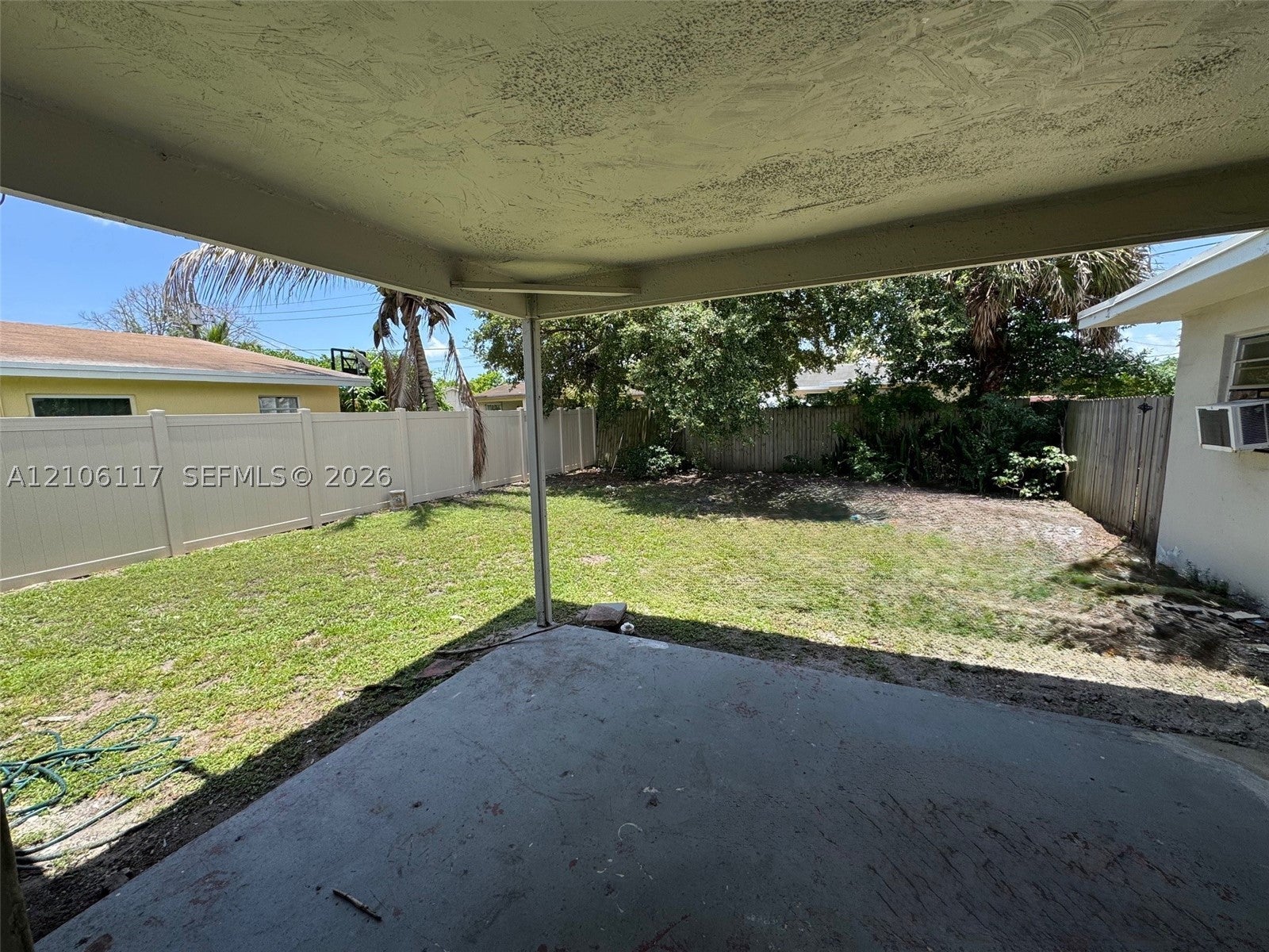 5410 NW 16th St 1